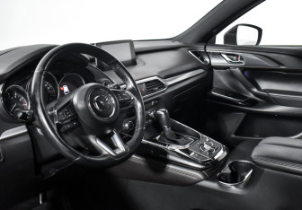 Подержанный автомобиль Mazda CX-9 2017 года (9 фото)