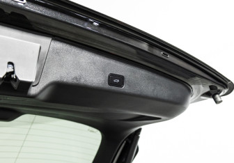 Подержанный автомобиль Geely Monjaro 2023 года (27 фото)