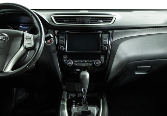 Подержанный автомобиль Nissan X-Trail 2018 года (14 фото)