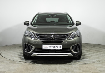 Подержанный автомобиль Peugeot 5008 Suv 2019 года (2 фото)