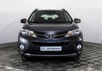 Подержанный автомобиль Toyota RAV4 2014 года (2 фото)