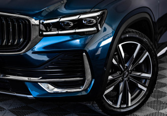 Подержанный автомобиль Geely Monjaro 2021 года (2 фото)