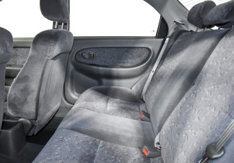 Подержанный автомобиль Kia Spectra Sedan 2007 года (11 фото)
