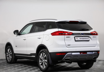 Подержанный автомобиль Geely Atlas 2020 года (7 фото)