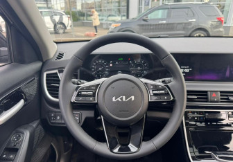 Новый Kia Seltos 2025 (12 фото)