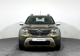 Подержанный автомобиль Renault Duster 2021 года (2 фото)
