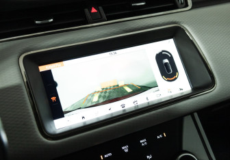 Подержанный автомобиль Land Rover Range Rover Evoque 2019 года (15 фото)