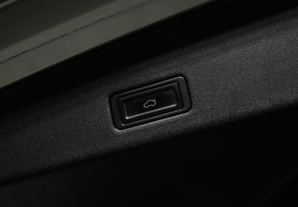 Подержанный автомобиль Omoda C5 2023 года (23 фото)