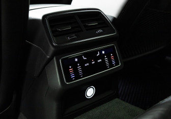 Подержанный автомобиль Audi A6 Wagon 2018 года (21 фото)