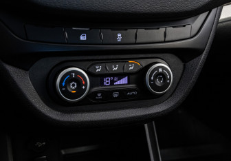 Подержанный автомобиль LADA (ВАЗ) Vesta Sedan 2019 года (14 фото)
