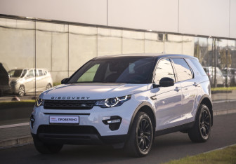 Подержанный автомобиль Land Rover Discovery Sport 2017 года (3 фото)
