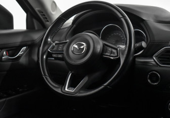 Подержанный автомобиль Mazda CX-5 2017 года (15 фото)