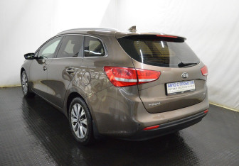 Подержанный автомобиль Kia Ceed Wagon 2018 года (7 фото)