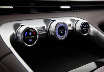 Подержанный автомобиль Exeed TXL 2024 года (17 фото)