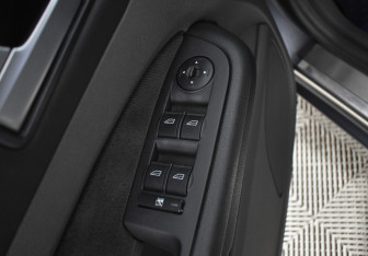 Подержанный автомобиль Ford Focus Sedan 2007 года (16 фото)