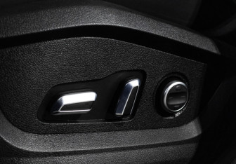 Подержанный автомобиль Exeed LX 2023 года (16 фото)