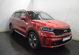 Подержанный автомобиль Kia Sorento 2022 года (3 фото)