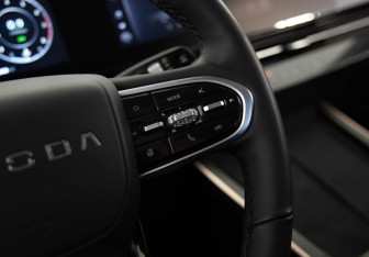 Подержанный автомобиль Omoda C5 2023 года (22 фото)