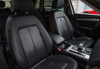 Подержанный автомобиль Audi Q5 2020 года (24 фото)