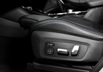 Подержанный автомобиль BMW X3 2020 года (10 фото)