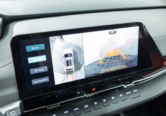 Подержанный автомобиль Changan UNI-S 2024 года (17 фото)
