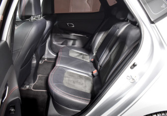 Подержанный автомобиль Kia Ceed GT 2017 года (11 фото)