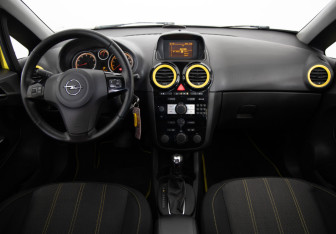 Подержанный автомобиль Opel Corsa 2013 года (9 фото)