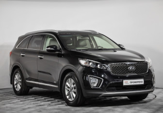 Подержанный автомобиль Kia Sorento 2016 года (3 фото)