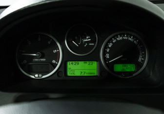 Подержанный автомобиль Land Rover Freelander 2011 года (12 фото)