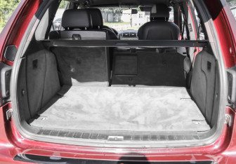 Подержанный автомобиль Porsche Cayenne 2007 года (26 фото)