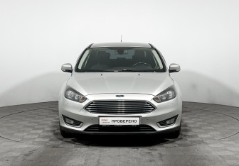Подержанный автомобиль Ford Focus Sedan 2018 года (2 фото)