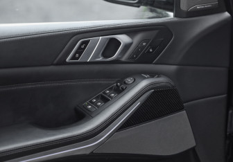Подержанный автомобиль BMW X5 2020 года (26 фото)