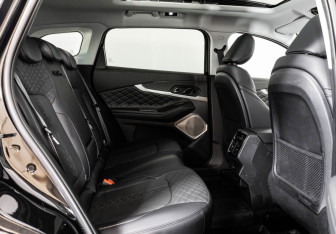 Подержанный автомобиль Exeed TXL 2023 года (25 фото)