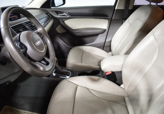 Подержанный автомобиль Audi Q3 2013 года (10 фото)