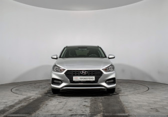 Подержанный автомобиль Hyundai Solaris Sedan 2017 года (2 фото)