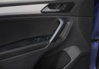Подержанный автомобиль Volkswagen Tiguan 2021 года (21 фото)