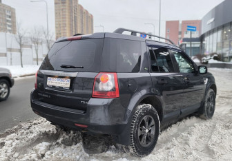 Подержанный автомобиль Land Rover Freelander 2010 года (4 фото)