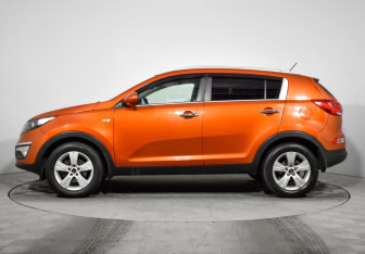 Подержанный автомобиль Kia Sportage 2014 года (8 фото)