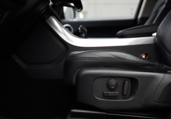 Подержанный автомобиль Land Rover Range Rover Sport 2018 года (27 фото)