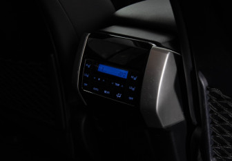 Подержанный автомобиль Toyota Land Cruiser Prado 2018 года (20 фото)