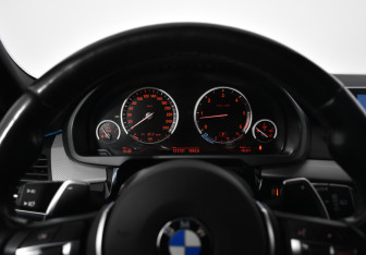 Подержанный автомобиль BMW X5 2018 года (15 фото)