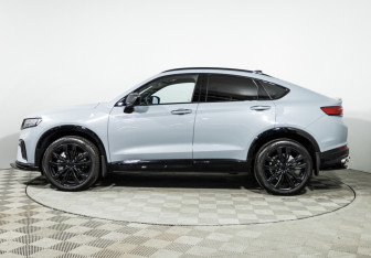 Подержанный автомобиль Geely Tugella 2023 года (8 фото)