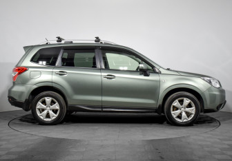 Подержанный автомобиль Subaru Forester Suv 2014 года (4 фото)