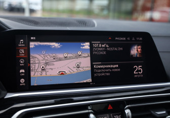 Подержанный автомобиль BMW X7 2019 года (19 фото)
