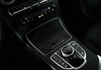 Подержанный автомобиль Mercedes-Benz GLC Coupe 2017 года (16 фото)