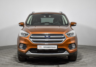 Подержанный автомобиль Ford Kuga 2017 года (2 фото)