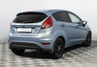 Подержанный автомобиль Ford Fiesta Hatchback 2009 года (5 фото)