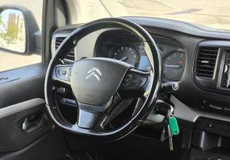 Подержанный автомобиль Citroen SpaceTourer 2020 года (16 фото)