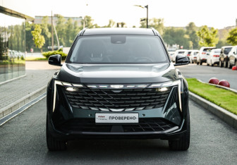 Подержанный автомобиль Geely Atlas 2024 года (4 фото)