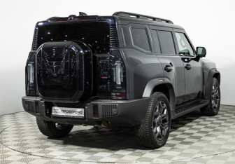 Подержанный автомобиль Jetour T2 2024 года (17 фото)